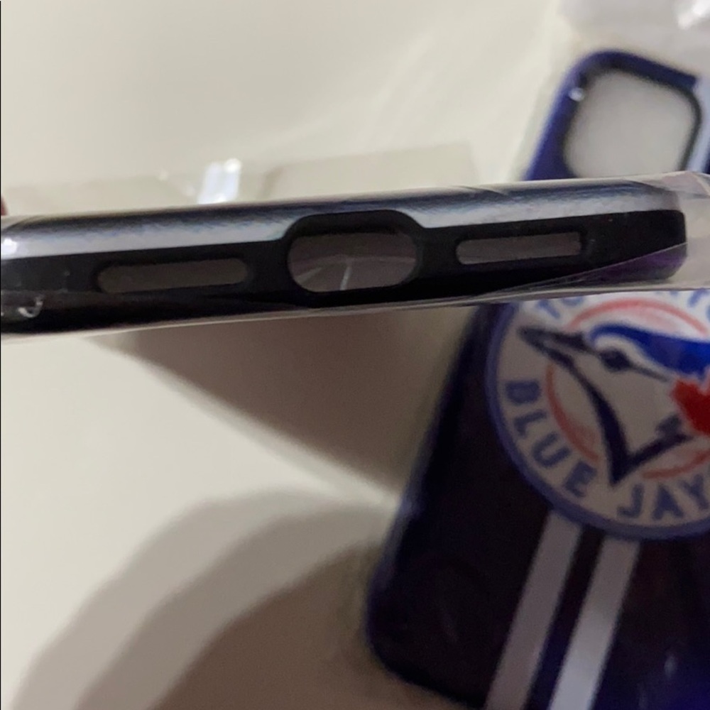 NEW Raptors iPhone 11 case - Picture 3 of 4